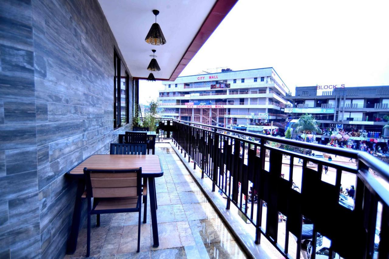 Victoria Mews Hotel Kampala Exterior photo